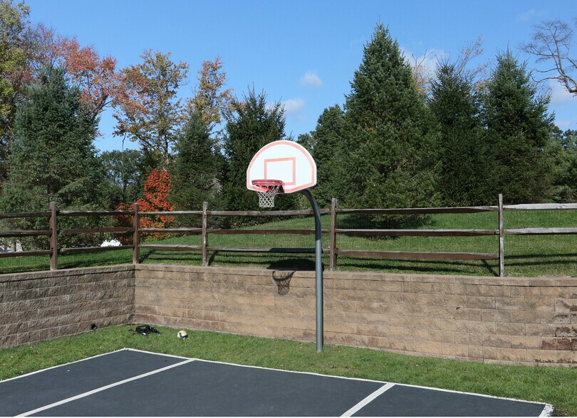 More Photos Of 100 Bellis Ct, Bridgewater Apartments For Sale