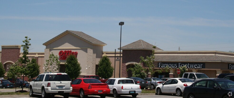 More Photos Of 1850-1860 Chipman Rd, Lee's Summit Unknown For Lease