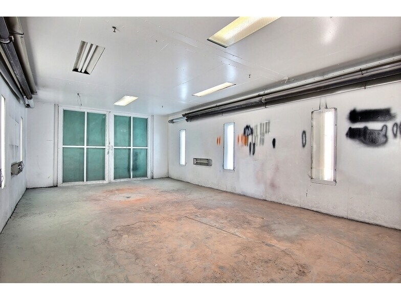 More Photos Of 19560 Burnham Ave, Lynwood Auto Repair For Sale