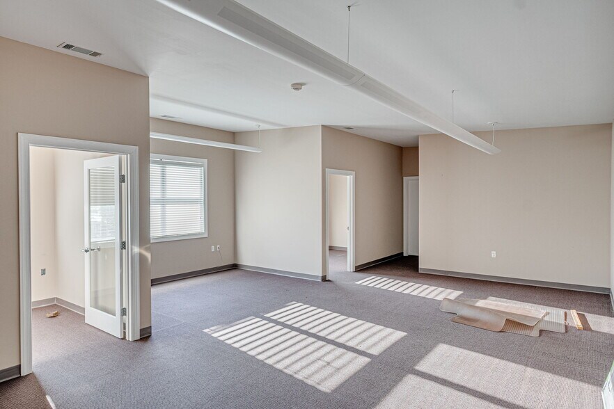 More Photos Of 1211 Bull St, Savannah Office Residential For Sale