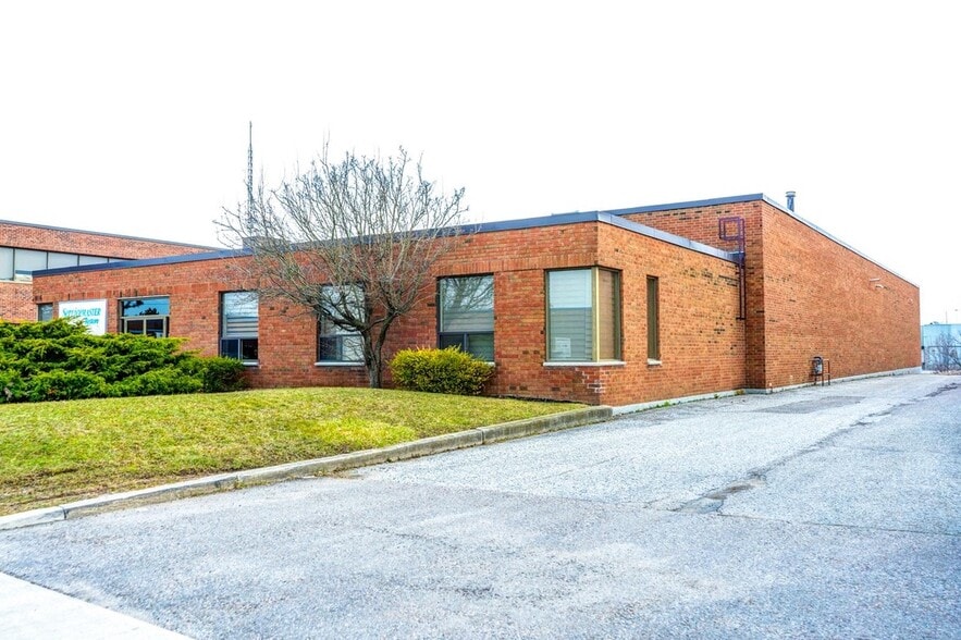 More Photos Of 1146 Aerowood Dr, Mississauga Warehouse For Sale