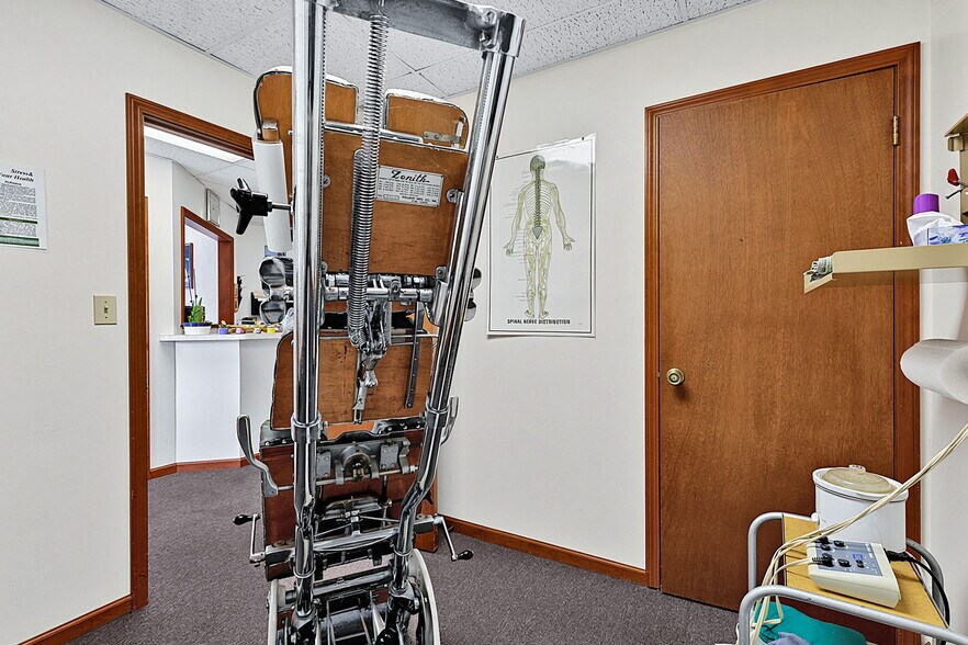 More Photos Of 7102 E Pendleton Pike, Indianapolis Office For Sale