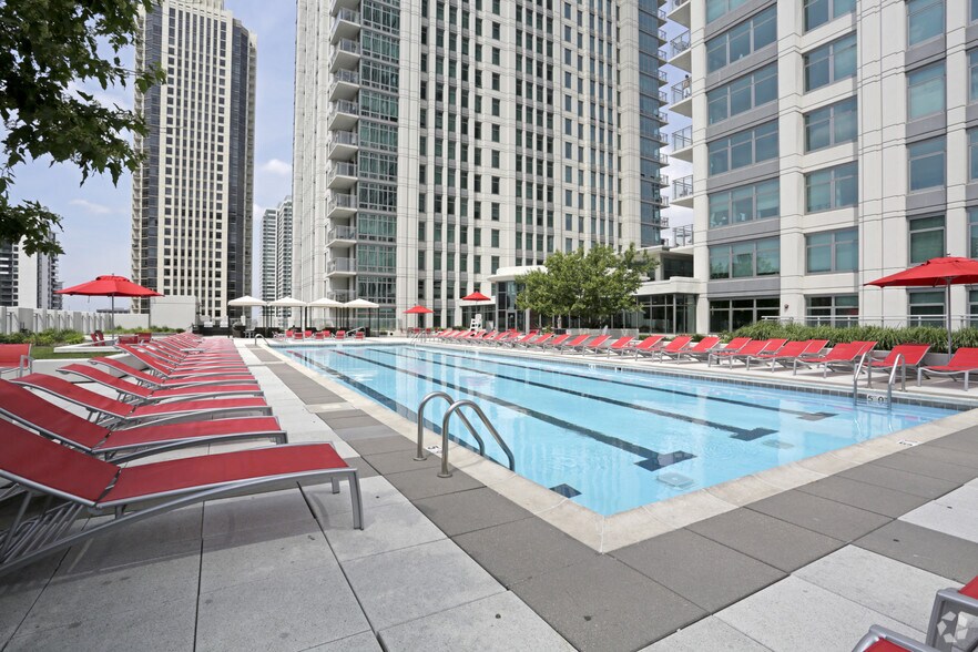 More Photos Of 555 W Kinzie St, Chicago Apartments For Lease