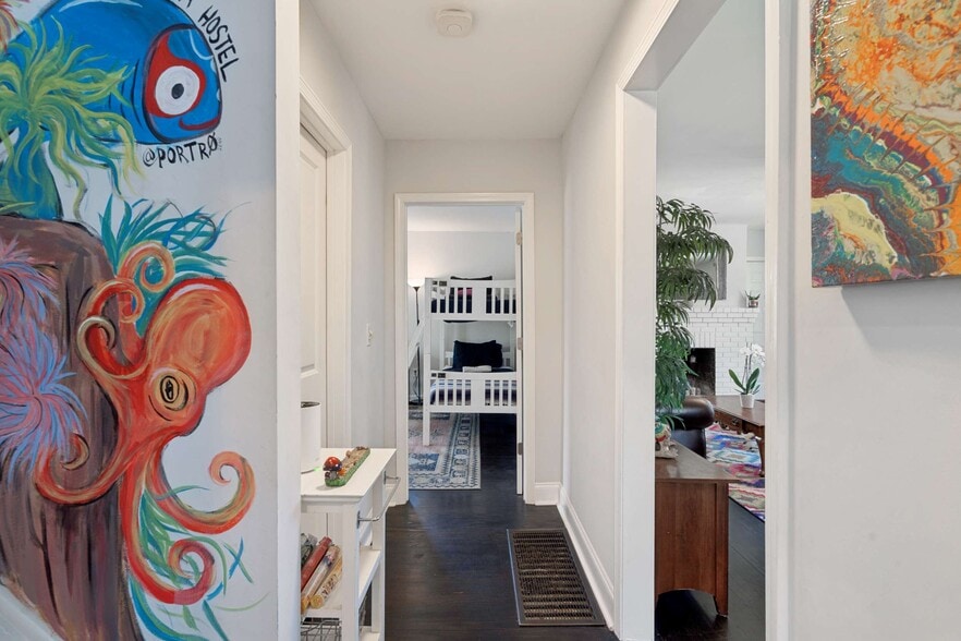 More Photos Of 1860 Penelope Rd NW, Atlanta Hospitality For Sale