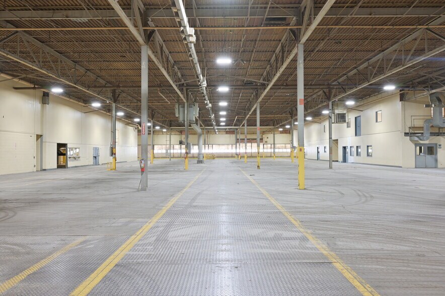 More Photos Of 835 Washington St, Saint Marys Manufacturing For Lease