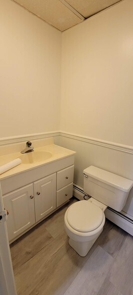 More Photos Of 644 N New St, Bethlehem Storefront For Lease