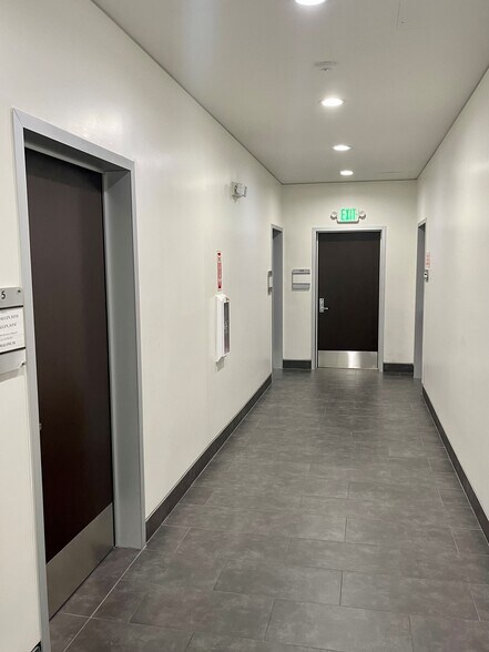 More Photos Of 4418 Vineland Ave, Studio City Medical For Lease