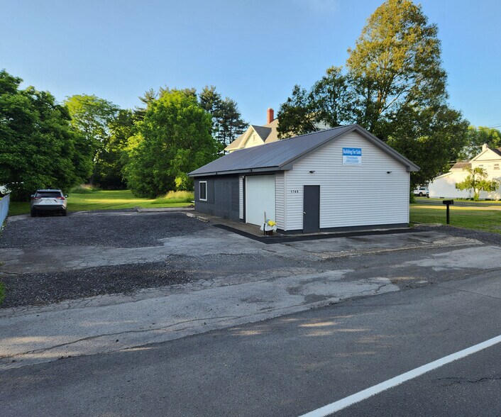 More Photos Of 1749 Clark Street Rd, Auburn Light Distribution For Sale