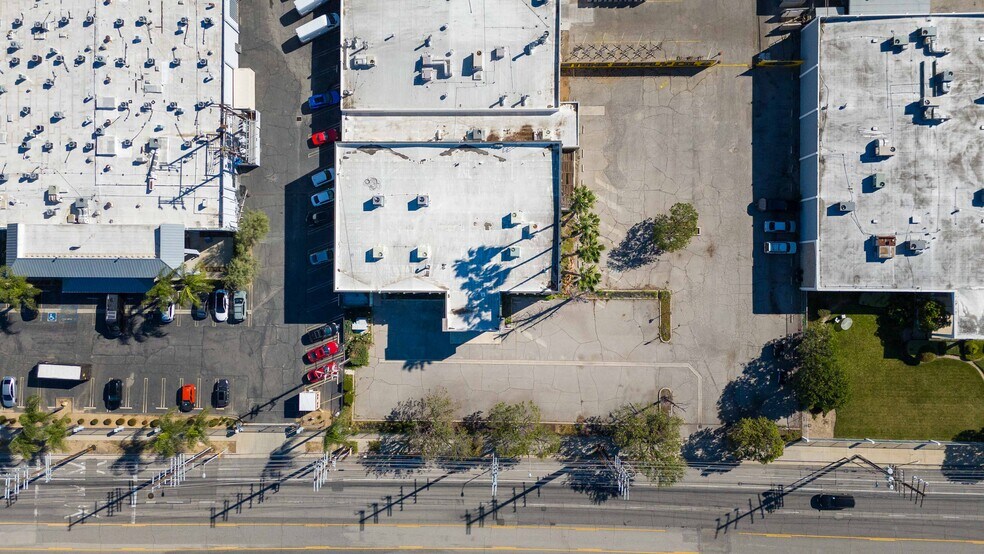 More Photos Of 9036 Winnetka Ave, Northridge Loft Creative Space For Lease