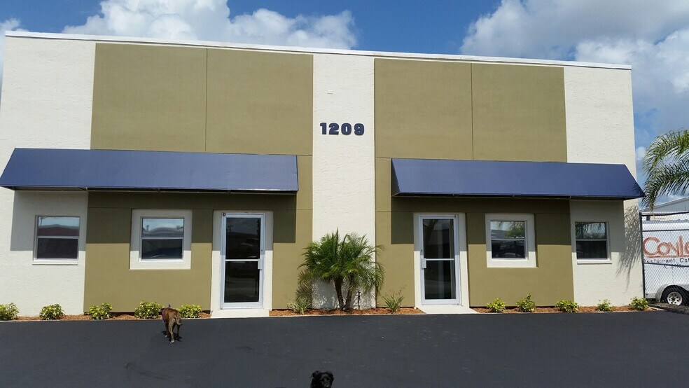 Primary Photo Of 1209 SE 10th St, Cape Coral Warehouse For Lease