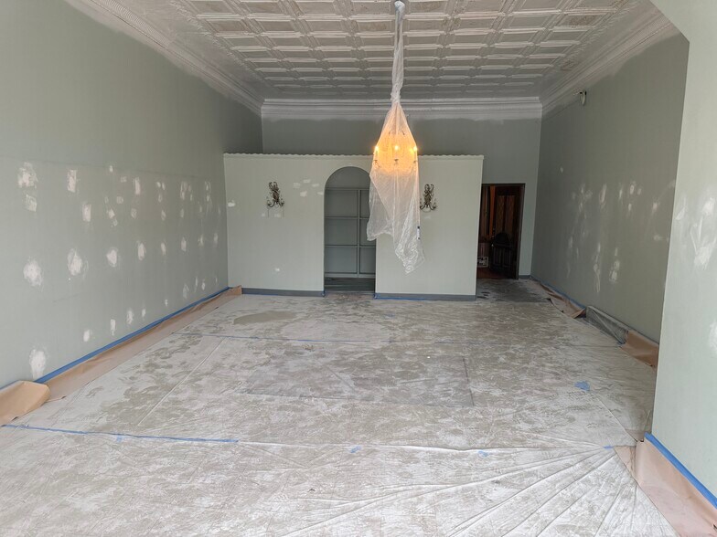 More Photos Of 105 1st Ave N, Lewisburg General Retail For Lease