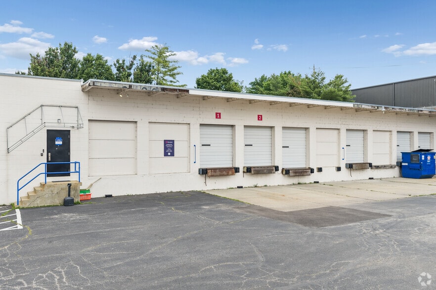 More Photos Of 1230 Macklind Ave, Saint Louis Warehouse For Lease