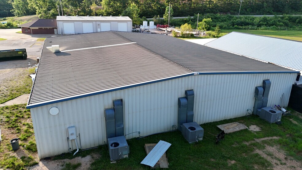 More Photos Of 25 Commercial Dr, Van Buren Restaurant For Sale