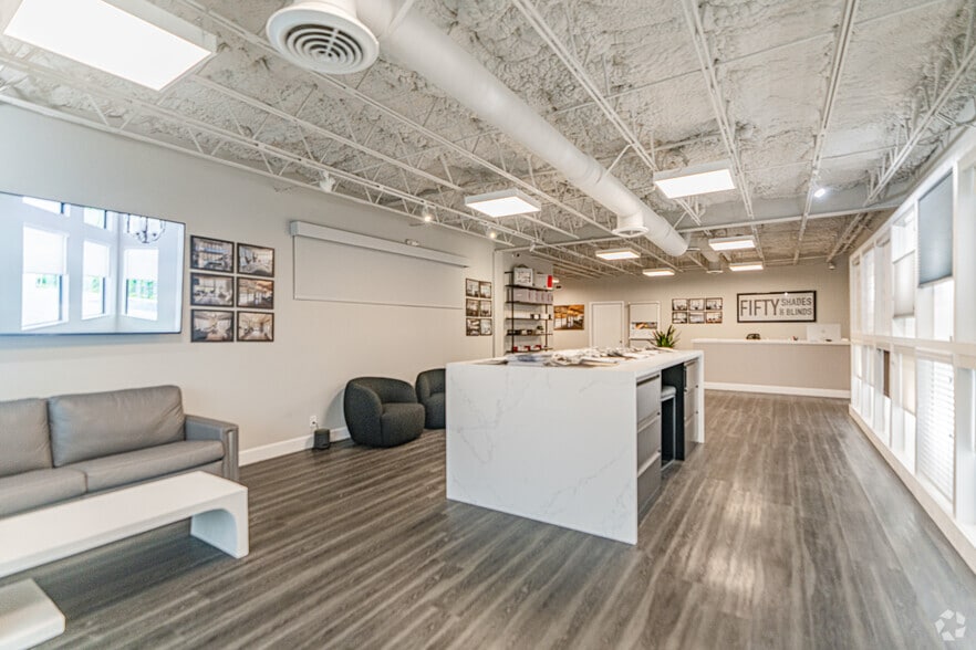 More Photos Of 2755 E Oakland Park Blvd, Fort Lauderdale Office For Lease