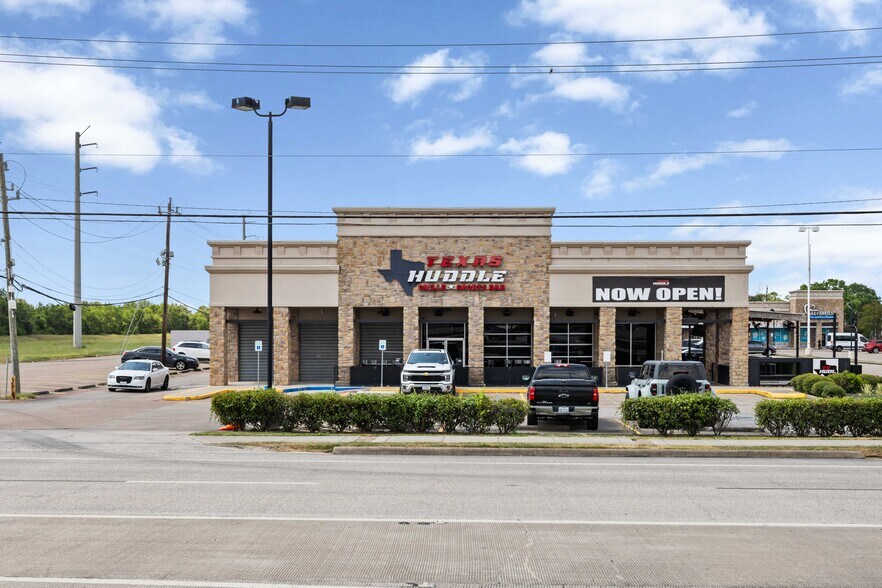 More Photos Of 803 E NASA Rd 1, Webster Unknown For Lease