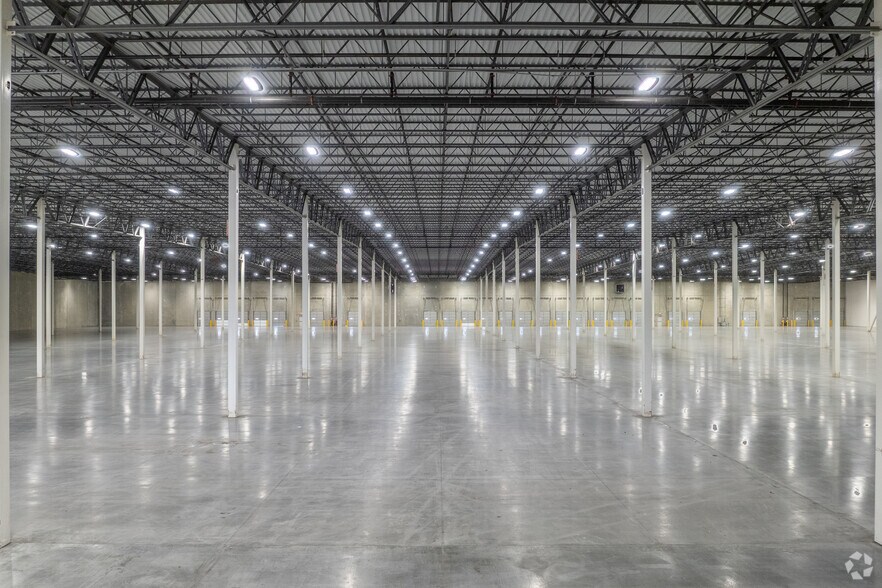 More Photos Of 1 S Shearer Dr, Carlisle Warehouse For Lease