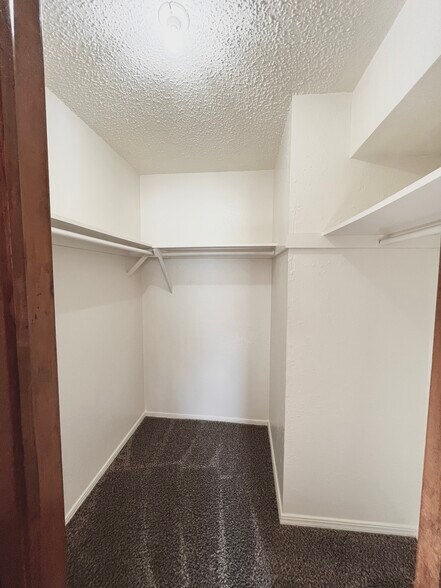 More Photos Of 312 Chalmette Dr, Norman Apartments For Sale