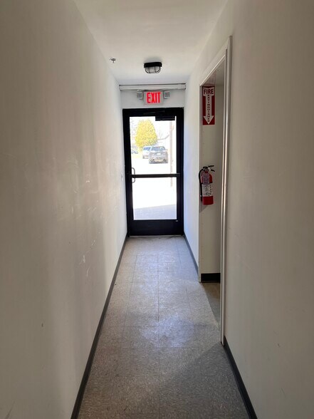 More Photos Of 115-119 Washington St NE, Brainerd Storefront Retail Office For Lease