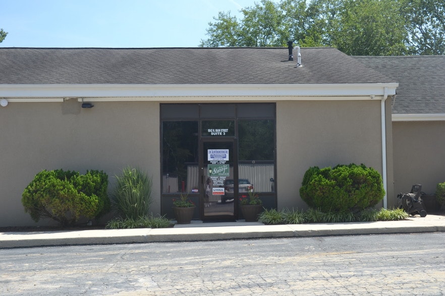 More Photos Of 9842 Main St, Berlin Office Residential For Lease