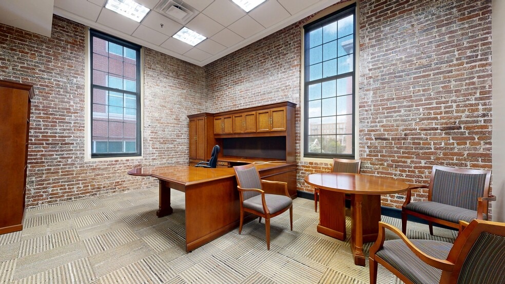 More Photos Of 33 W 11th St, Columbus Loft Creative Space For Lease