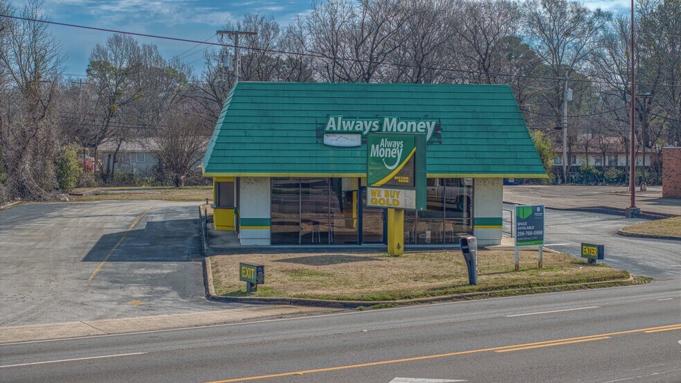 More Photos Of 1716 6th Ave SE, Decatur Funeral Home For Sale