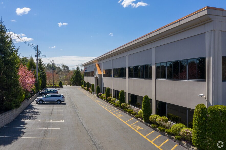 More Photos Of 230 North St, Danvers Medical For Lease