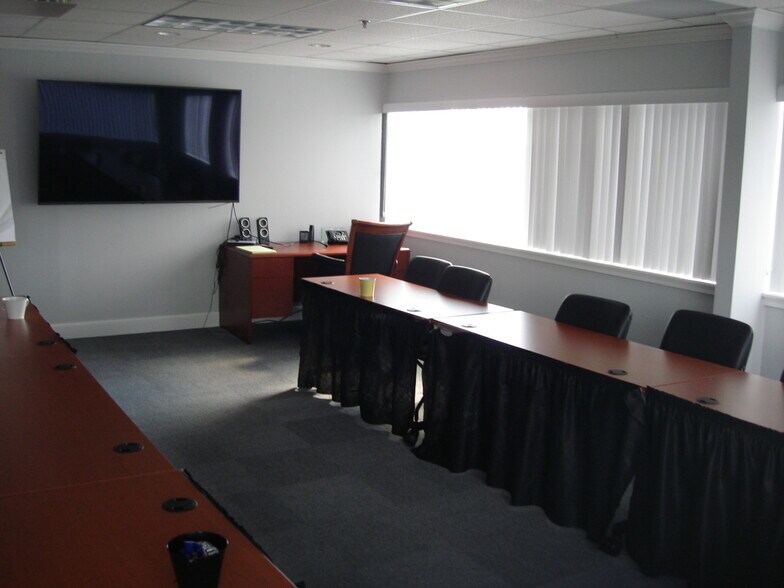 More Photos Of 2240 W Woolbright Rd, Boynton Beach Office For Lease