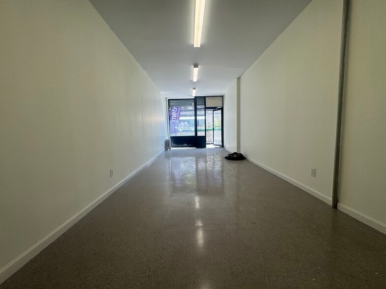 More Photos Of 951 Manhattan Ave, Brooklyn Storefront Retail Residential For Lease