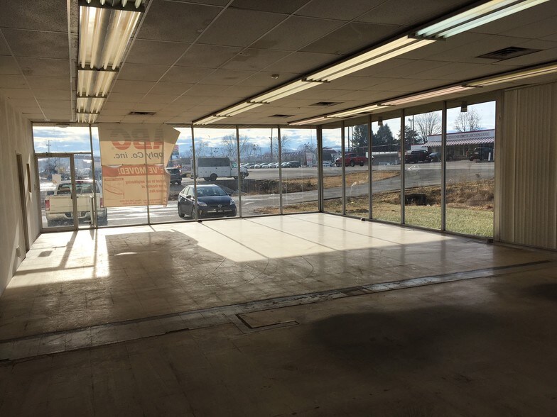 More Photos Of 415 1st Ave, Nitro Industrial For Sale