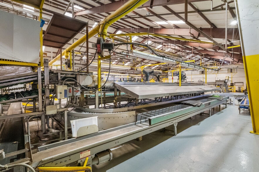 More Photos Of 2600 45th St, Vero Beach Food Processing For Sale