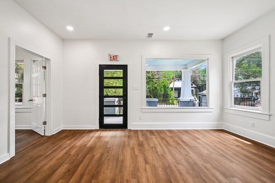 More Photos Of 522 E Rutland St, Covington Medical For Sale