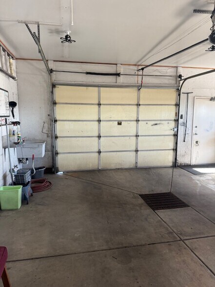 More Photos Of 3312 Wall Ave, Ogden Auto Dealership For Lease