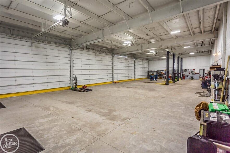 More Photos Of 3519 Military St, Port Huron Industrial For Sale