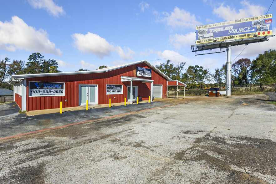 Primary Photo Of 17490 US Highway 69 S, Tyler Showroom For Sale