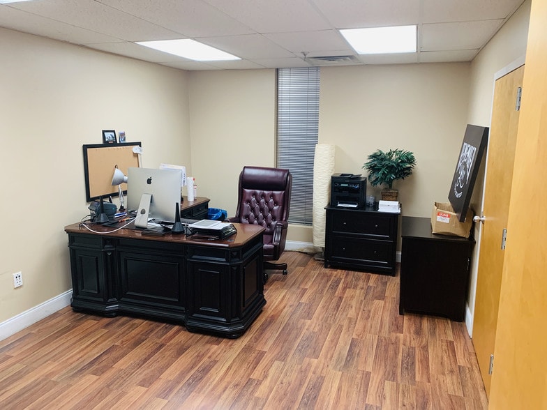 More Photos Of 510 Cedar Springs Ave, Spartanburg Manufacturing For Sale