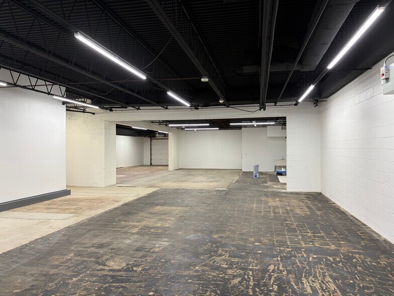 More Photos Of 4562 N 127th St, Butler Light Manufacturing For Sale