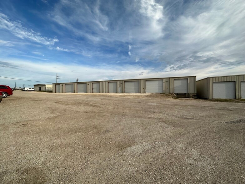 More Photos Of 7626 N General Bruce Dr, Temple Unknown For Lease