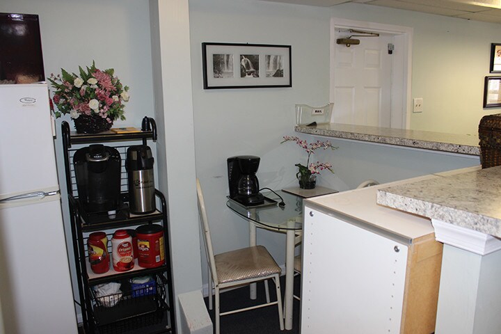 More Photos Of 4248-4250 Chain Bridge Rd, Fairfax Medical For Lease