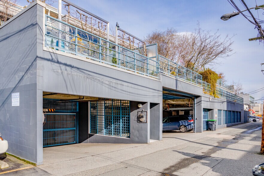 More Photos Of 1728 2nd Av W, Vancouver Apartments For Lease