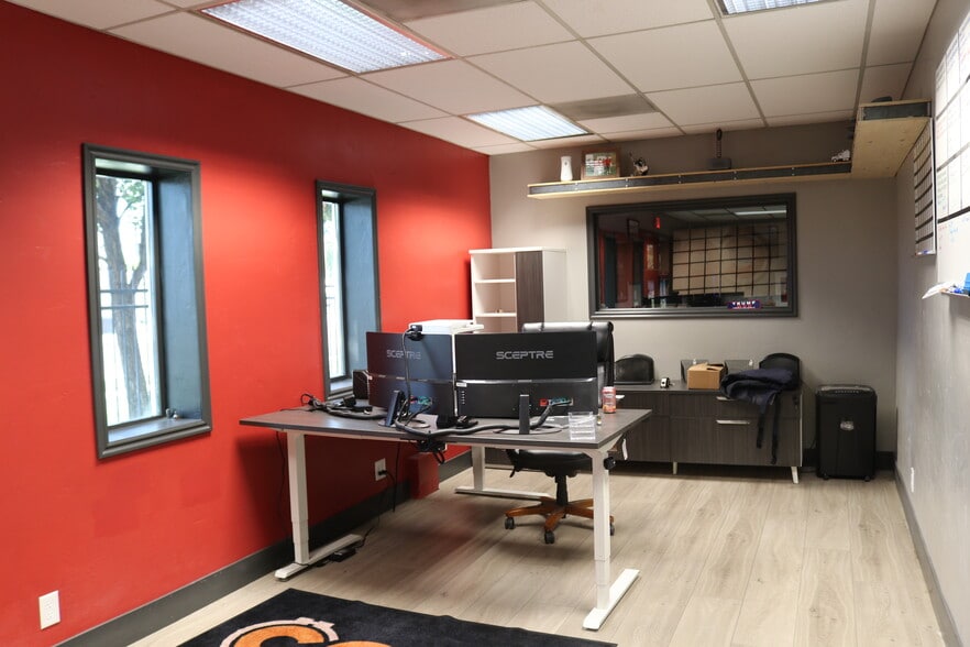 More Photos Of 3065 S West Temple, Salt Lake City Warehouse For Sale