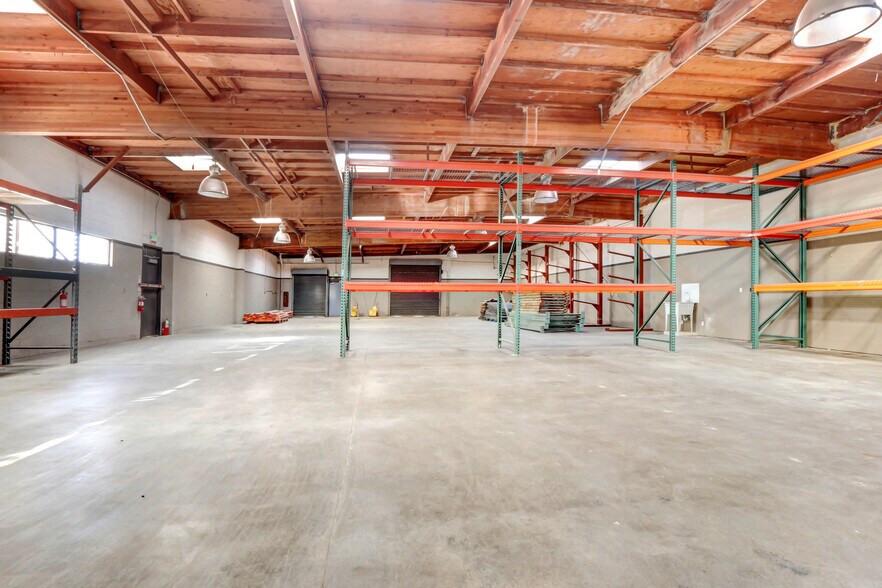 More Photos Of 2075 Knoll Dr, Ventura Manufacturing For Lease