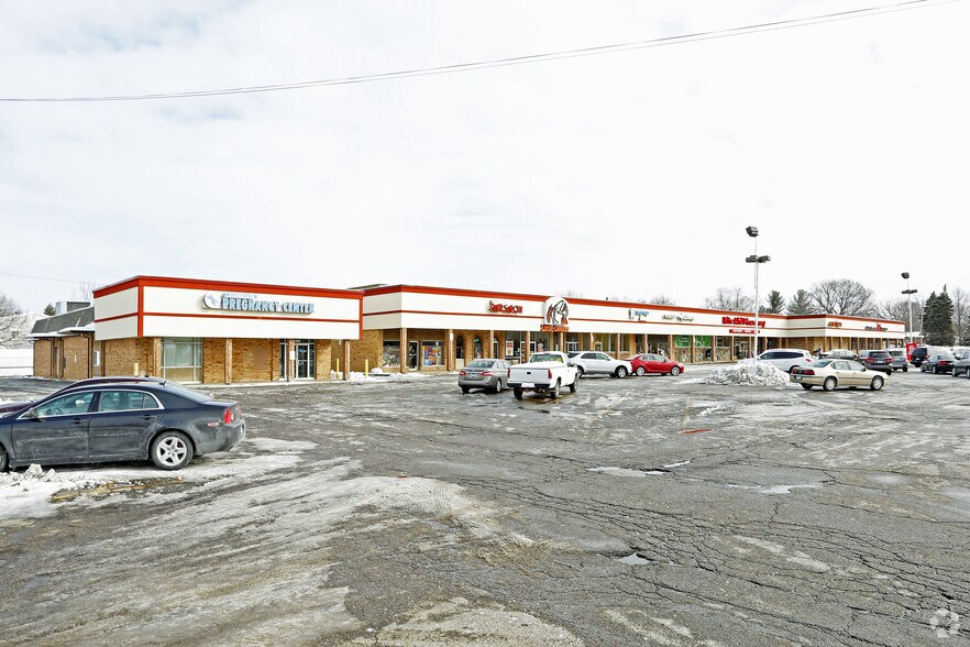 More Photos Of 3215-3271 South Blvd, Auburn Hills Freestanding For Lease