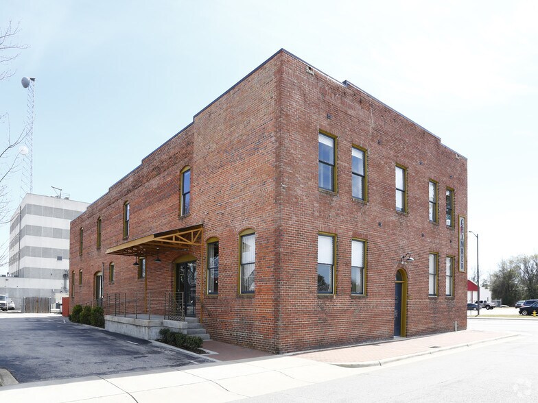 More Photos Of 159 Maxwell St, Fayetteville Office Residential For Sale