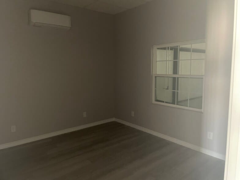 More Photos Of 1766 E Highway 380, Decatur Warehouse For Sale