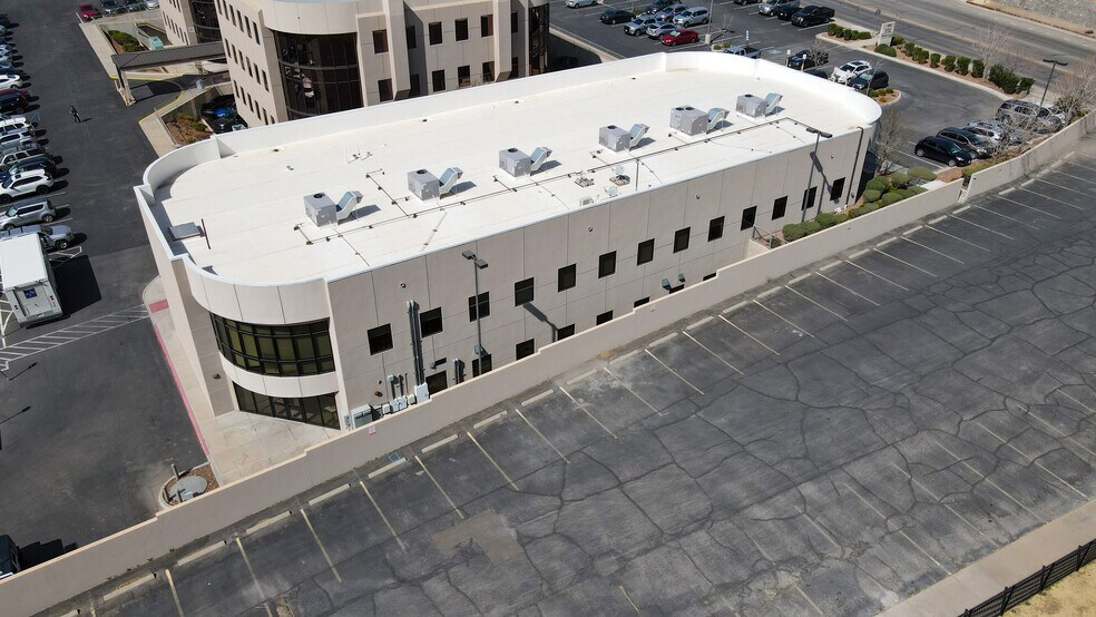 More Photos Of 1310 Murchison Dr, El Paso Medical For Sale