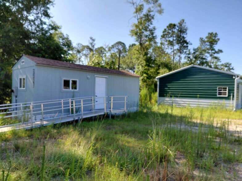 More Photos Of 20065 SE Hawthorne Rd, Hawthorne Warehouse For Lease