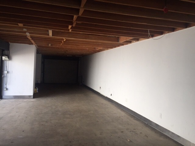 More Photos Of 428 Lincoln Blvd, Venice Freestanding For Sale