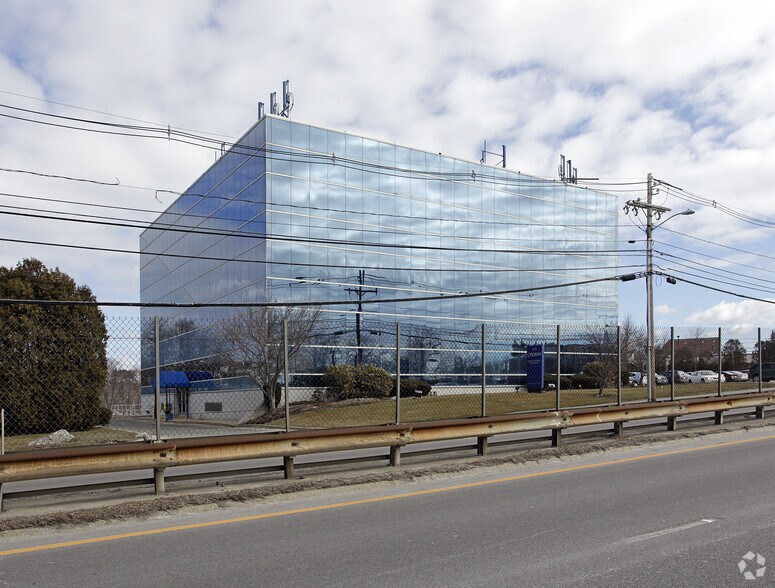 More Photos Of 463 Worcester Rd, Framingham Medical For Lease