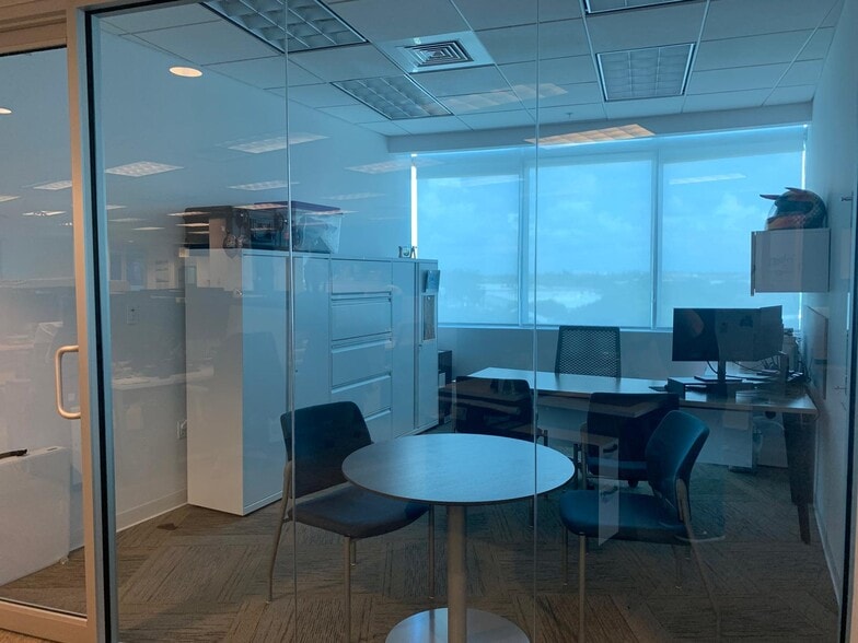 More Photos Of 2301 NW 87th Ave, Doral Office Residential For Lease