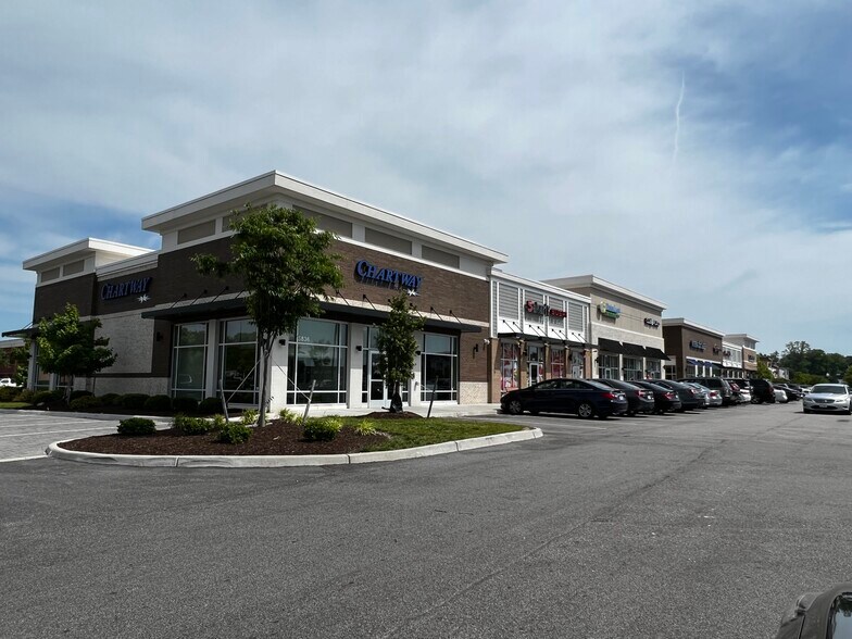 More Photos Of 5836 Harbour View Blvd, Suffolk Unknown For Lease